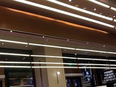 -星巴克臻选(上海虹桥新天地三店)