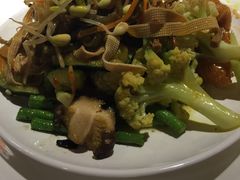 -感恩心素食馆(百世广场店)