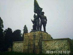 -华北军区烈士陵园