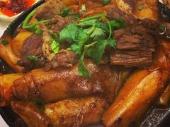 煲仔牛腩猪肠粉-虾饺妹·酒家(金碧店)