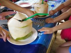 -Thiw Soen Seafood Restaurant