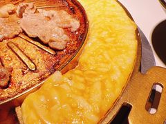 芝士煎蛋锅底-猪啊牛呀羊啊铜盘烤肉(正大广场店)