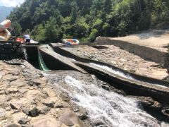 -安吉龙王山峡谷漂流