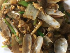 -覃记海鲜美食餐厅