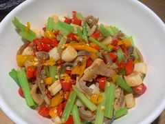 -费大厨辣椒炒肉(万家丽一店)