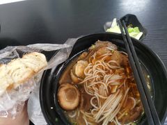 -花溪巷牛肉粉(泉城路店)