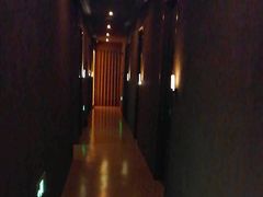 -UP嘻哈酒吧(粉巢店)