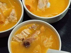 -鲜入唯煮·港式海鲜牛肉火锅(金宝街店)