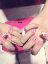 -爱美睫美甲会馆