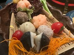 -湊湊火锅·茶憩(打浦桥日月光店)