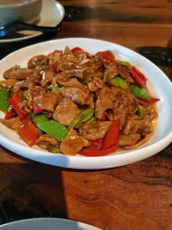 一桶江山餐厅(松北店)-"带着爸爸妈妈来到了这家江北的餐馆,这家店.