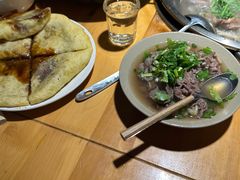 -大众跷脚牛肉馆·非遗传承单位(峨眉山店)