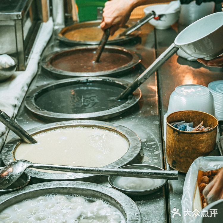 谁能拒绝澳门宵夜路边摊，真香警告‼️