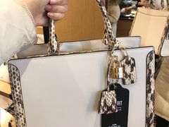 -COACH蔻驰(百联奥特莱斯广场店)