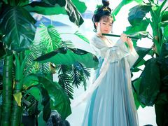-九月鹰飞汉服摄影工作室
