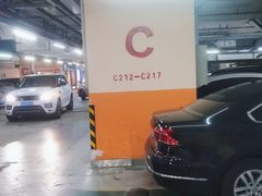 -环球港-停车场