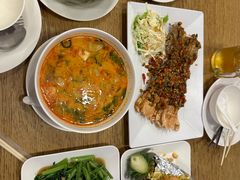 -两兄弟Song Pee Nong(2号店)