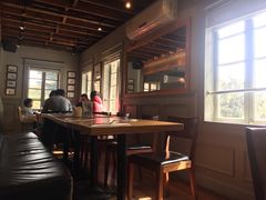 靠窗位-Geneva日内瓦餐厅(西郊宝成花苑店)