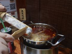 -独食火锅·半米屋台(直营总店)