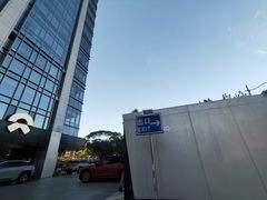 -蔚来中心(北京中关村店)