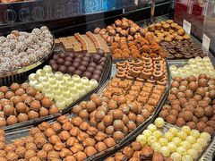 -Laderach 莱德拉(上海环贸iapm店)