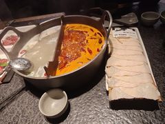-三出山火锅(南京万象天地店)
