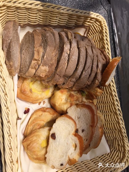 太湖饭店玉兰厅(自助餐厅)面包图片