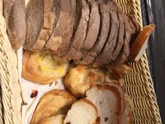 面包-太湖饭店玉兰厅(自助餐厅)