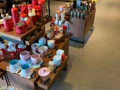 零售区-星巴克(宝山万达店)