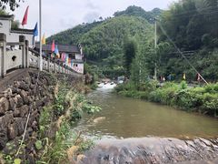 -仙人谷漂流景区