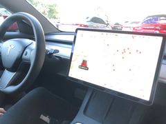-TESLA 特斯拉(广州天环广场体验店)