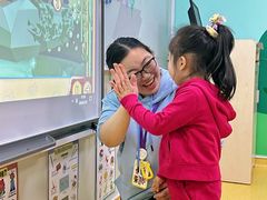 -瑞思少儿中心·少儿英语素养启蒙(勒泰直营校区)