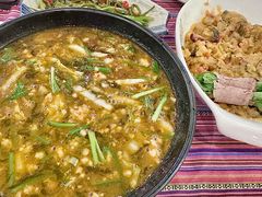 小锅米线-香巴拉云南餐厅(华莱坞店)