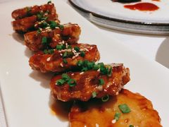 香煎鹅肝酱藕饼-醉辉皇上海之巅(上海中心大厦店)