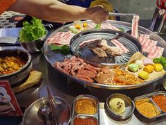 -哈哈碳都·牛肋条无限自助烤肉(宝龙店)