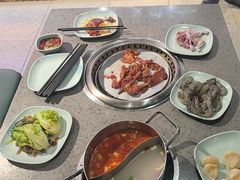-金滏山烤肉·海鲜·火锅自助餐厅(襄阳万达店)