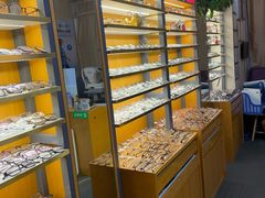 -优医视平价眼镜蔡司依视路折扣工厂店(十里堡店)