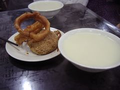 焦圈-老磁器口豆汁店(天坛店)