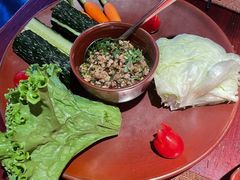 傣族生菜包肉-花马天堂云南餐厅 Lost Heaven(外滩店)