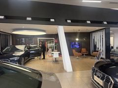 -上海永达奥诚奥迪4S店(申江路店)