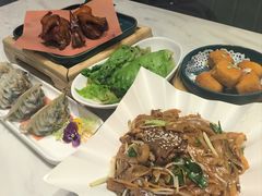 -悦得闲广式点心茶楼(蓝鲸世界店)
