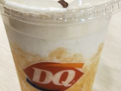 雪+焦糖海盐奶昔-DQ(建邺万达店)