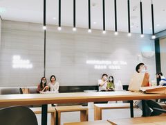 大堂-喜茶(杭州滨江宝龙店)