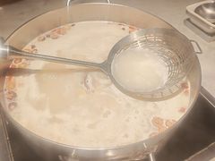 -尚尚仙·酸汤猪手·猪肚鸡火锅(华联万柳购物中心店)