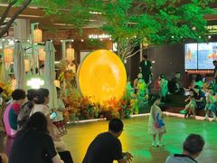 -瑞虹新天地月亮湾