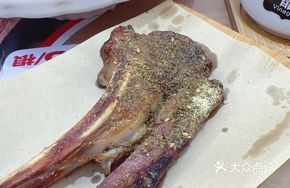 Hand-grabbed Lamb Ribs