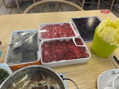 -杨老板·海鲜集市火锅·鲜切牛肉(中防万宝店)