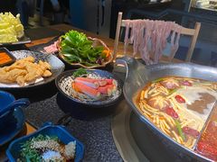 -湊湊火锅·茶憩(南京东路悦荟店)