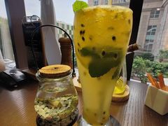 -卡普里披萨·牛扒·下午茶