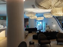 -涨巢·潮玩水疗局